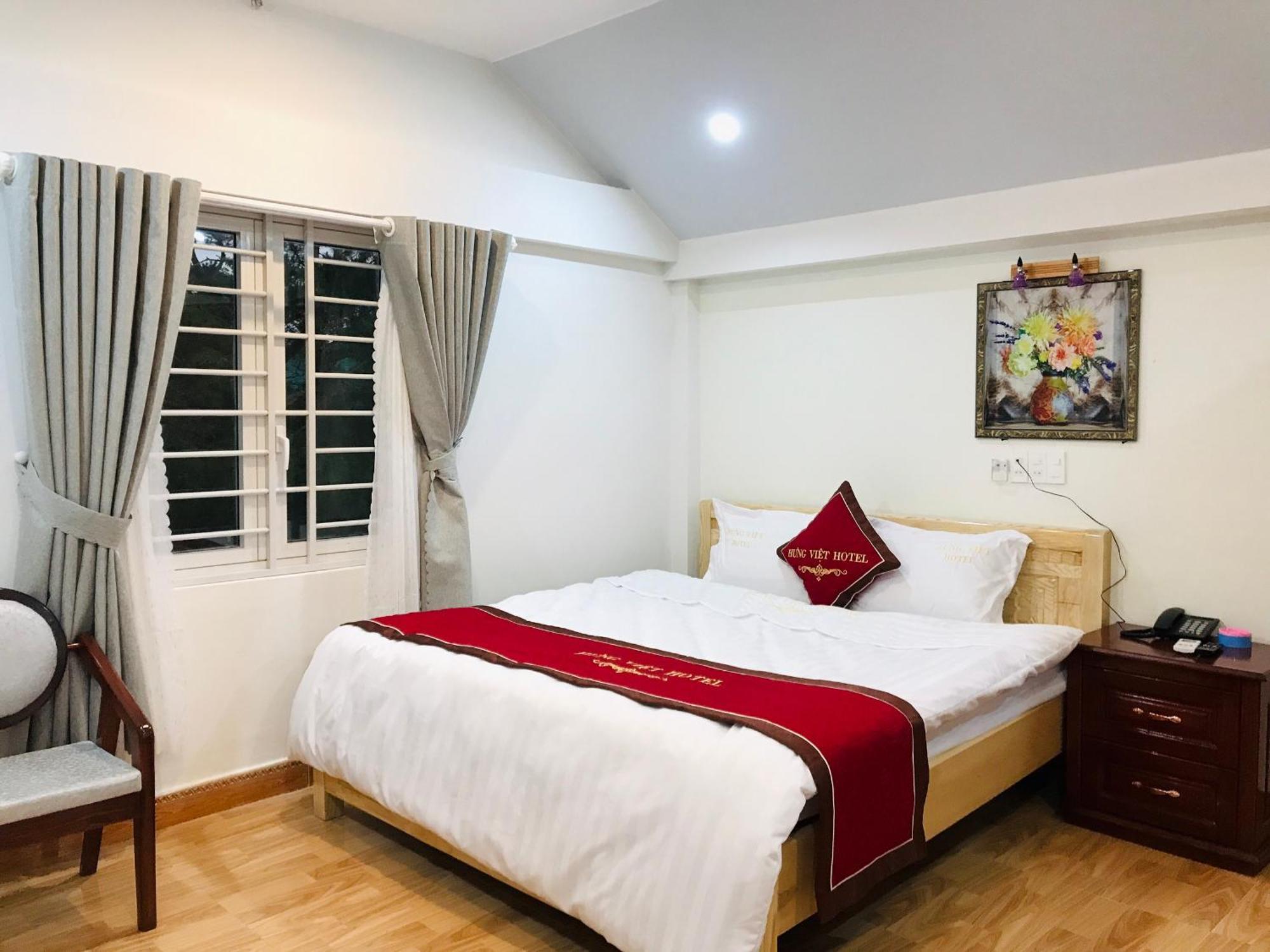 Khach San Hung Viet Hotel Kon Tum Buitenkant foto