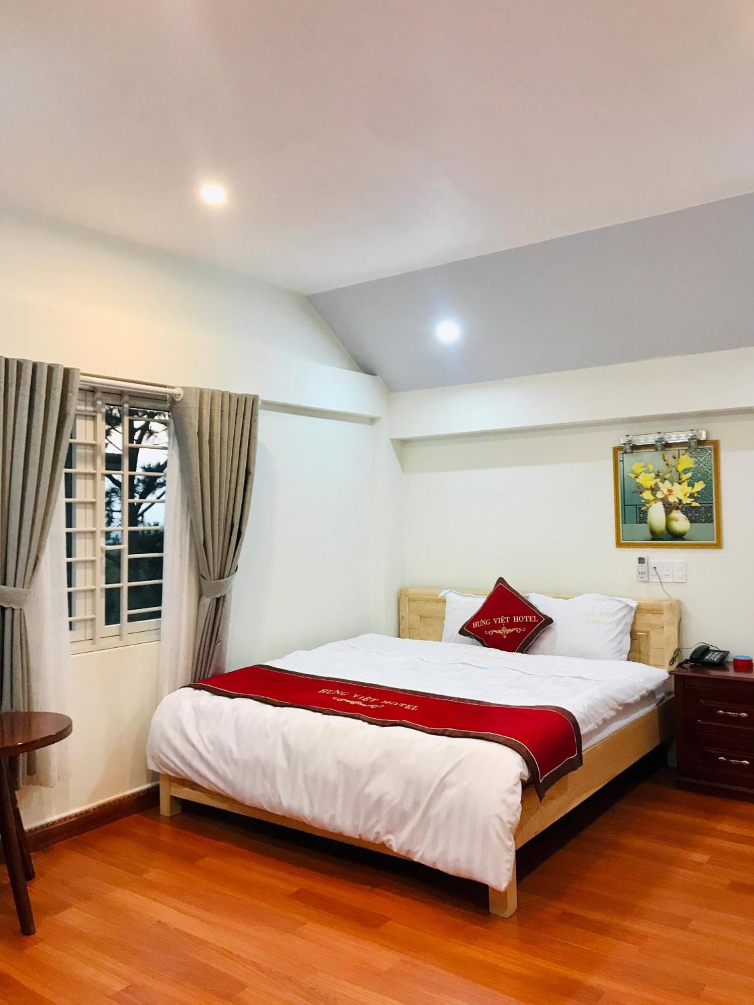 Khach San Hung Viet Hotel Kon Tum Buitenkant foto
